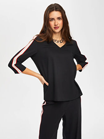 Renk Bloklu Zigzag Nakışlı V Yaka 3/4 Kol Bluz 005