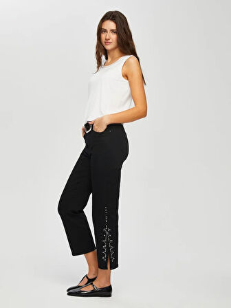 Yanları Trok Detaylı Yırtmaçlı Flare Paça Jean Pantolon 013