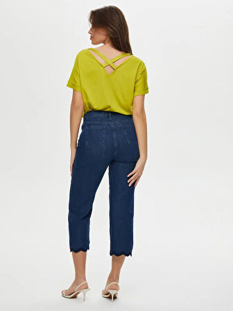 Paçası Dilimli Nakış Detaylı Straight Fit Tenselli Jean Caprı S25JCP004