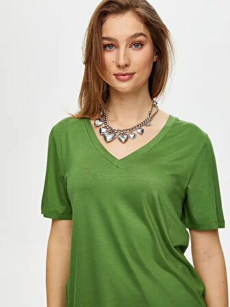 V Yaka Kısa Kol  T-Shirt S25TSH001