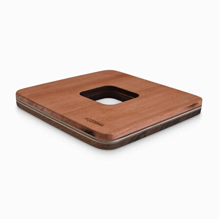 Woodsaka ​Demlik Altlığı - Nihale - Ceviz Ve Gürgen - 13cm x 13cm x 1.6cm