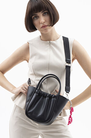 UNITED COLORS OF BENETTON KADIN EL ÇANTASI BNT_1517