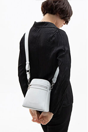 United Colors Of Benetton Mini Çapraz Çanta BNT 1584 - Beyaz