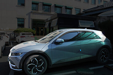 Hyundai IONIQ 5 2021 ve Sonrası Cam Rüzgarlık OEM (Made in Korea)