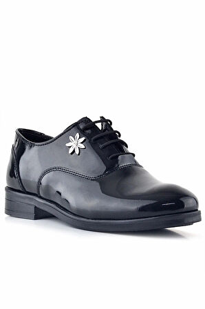 Rakerplus Siyah Rugan Bağcıklı Çiçek Detaylı Çocuk Klasik Ayakkabısı