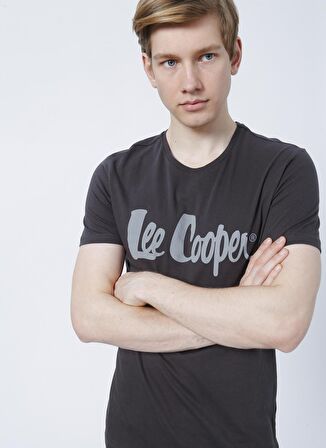 Lee Cooper Bisiklet Yaka Baskılı Antrasit Erkek T-Shirt 222 LCM 242065 LONDONLOGO ANTRASIT