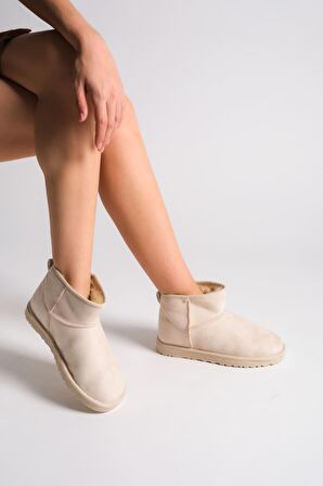 JOLİE Bağcıksız Düz Taban İçi Kürklü Kısa Süet Kadın Bot KT Krem