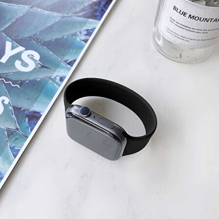 Watch 42mm Uyumlu KRD-31 Solo Loop Large Zore Kordon-Siyah