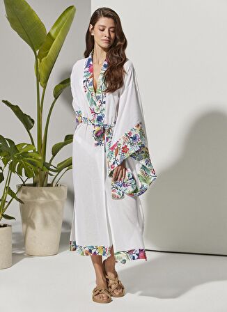 White by Nature Düz Beyaz Kadın Kimono 3266-03 ÇİÇEK DESEN UZUN KAFTAN
