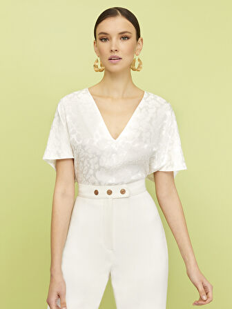 Sırtta Aksesuar Detaylı Bluz-Ekru | 38