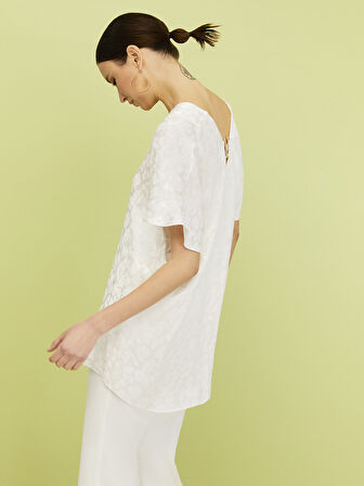 Sırtta Aksesuar Detaylı Bluz-Ekru | 38