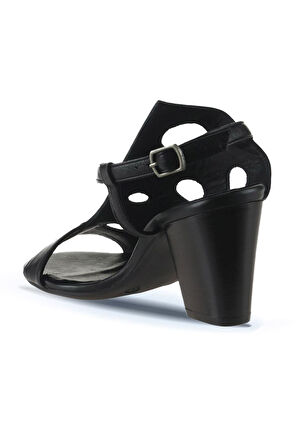 Bueno Shoes Siyah Deri Kadın Topuklu Sandalet 01wl3704