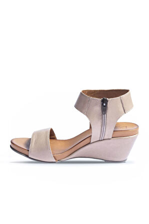 Bueno Shoes Gri Deri Kadın Dolgu Topuklu Sandalet 01wn0501