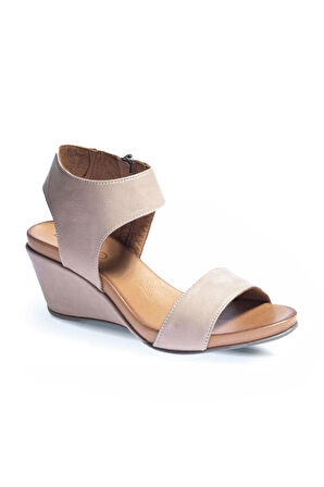 Bueno Shoes Gri Deri Kadın Dolgu Topuklu Sandalet 01wn0501