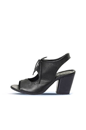 Bueno Shoes Siyah Deri Kadın Topuklu Sandalet 01wn0100