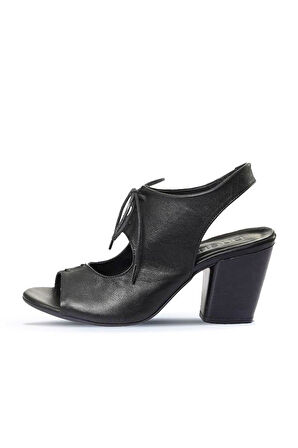 Bueno Shoes Siyah Deri Kadın Topuklu Sandalet 01wn0100