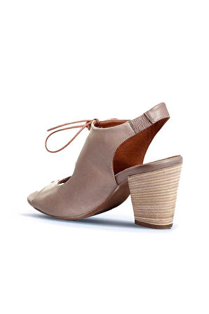 Bueno Shoes Gri Deri Kadın Topuklu Sandalet 01wn0100