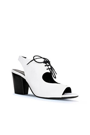 Bueno Shoes Beyaz Deri Kadın Topuklu Sandalet 01wn0100