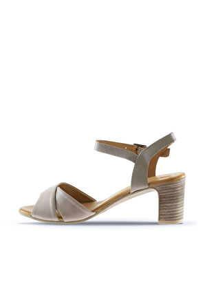 Bueno Shoes Gri Deri Kadın Topuklu Sandalet 01wn1501