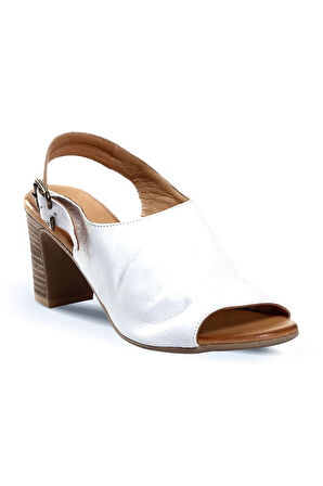 Bueno Shoes Beyaz Deri Kadın Topuklu Sandalet 01wn1513