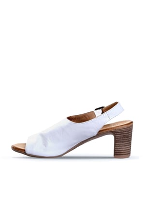 Bueno Shoes Beyaz Deri Kadın Topuklu Sandalet 01wn1513