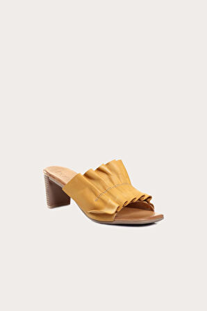 Bueno Shoes Sarı Deri Kadın Topuklu Terlik 01wn4001