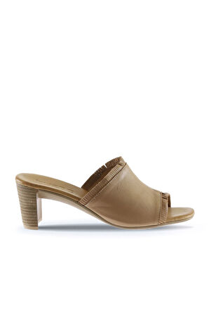 Bueno Shoes Bej Deri Kadın Topuklu Terlik 01wn4002