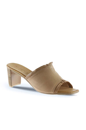 Bueno Shoes Bej Deri Kadın Topuklu Terlik 01wn4002