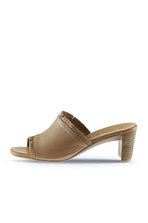 Bueno Shoes Bej Deri Kadın Topuklu Terlik 01wn4002