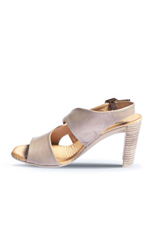 Bueno Shoes Gri Deri Kadın Topuklu Sandalet 01wn4115