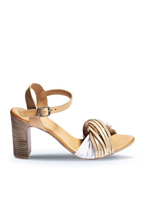 Bueno Shoes Altın Deri Kadın Topuklu Sandalet 01wn4302