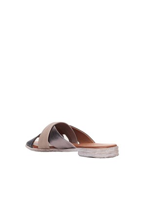 Bueno Shoes Bronz Multi Deri Kadın Düz Terlik 01wn5018