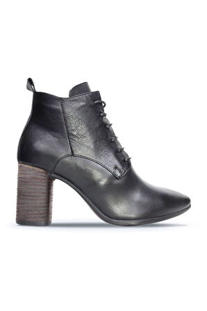 Bueno Shoes Siyah Deri Kadın Topuklu Bot 01wp1006