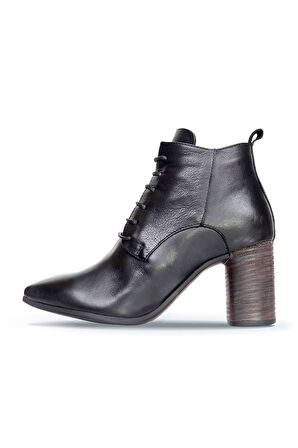 Bueno Shoes Siyah Deri Kadın Topuklu Bot 01wp1006