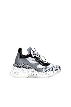 Bueno Shoes Leopar Deri Kadın Dolgu Topuklu Spor Ayakkabı 01wq11400