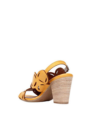 Bueno Shoes Sarı Deri Kadın Topuklu Sandalet 01wq2902