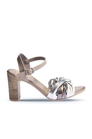 Bueno Shoes Gümüş Deri Kadın Topuklu Sandalet 01wn4302