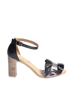 Bueno Shoes Kurşun Deri Kadın Topuklu Sandalet 01wn4300