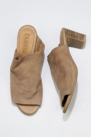 Bueno Shoes Bej Süet Kadın Topuklu Terlik 01wn1503