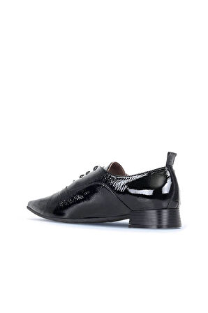 Bueno Shoes Siyah Kırışık Rugan Kadın Az Topuklu Ayakkabı 01wr3003