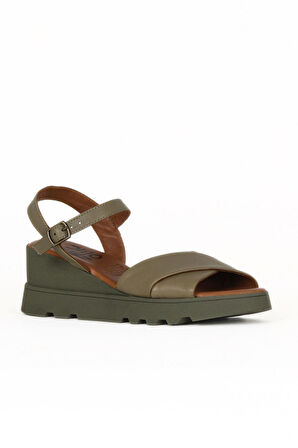 Bueno Shoes Haki Deri Kadın Dolgu Topuklu Sandalet 01we5201