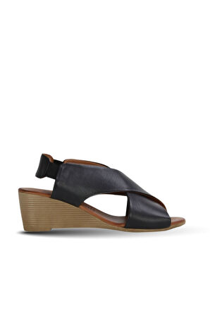Bueno Shoes Siyah Deri Kadın Dolgu Topuklu Sandalet 01we4004
