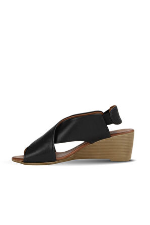Bueno Shoes Siyah Deri Kadın Dolgu Topuklu Sandalet 01we4004