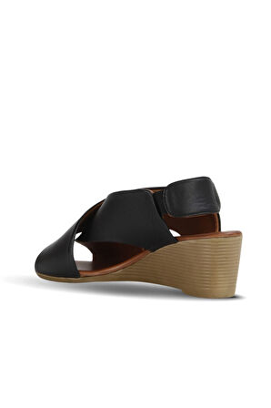Bueno Shoes Siyah Deri Kadın Dolgu Topuklu Sandalet 01we4004