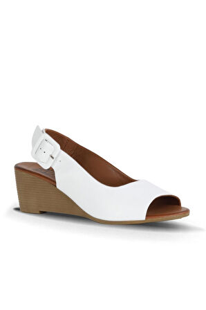 Bueno Shoes Beyaz Deri Kadın Dolgu Topuklu Sandalet 01we4002