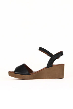 Bueno Shoes Siyah Deri Kadın Dolgu Topuklu Sandalet 01we3904