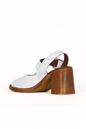 Bueno Shoes Beyaz Deri Kadın Topuklu Sandalet 01we3701