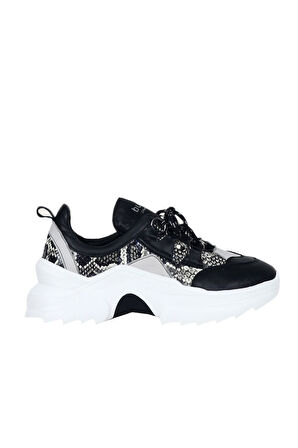 Bueno Shoes Siyah Deri Kadın Dolgu Topuklu Spor Ayakkabı 01ws3304