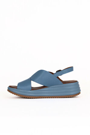 Bueno Shoes Mavi Deri Kadın Dolgu Topuklu Sandalet 01we3202