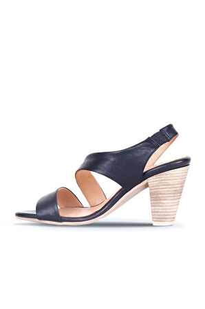 Bueno Shoes Siyah Deri Kadın Topuklu Sandalet 01ws6700